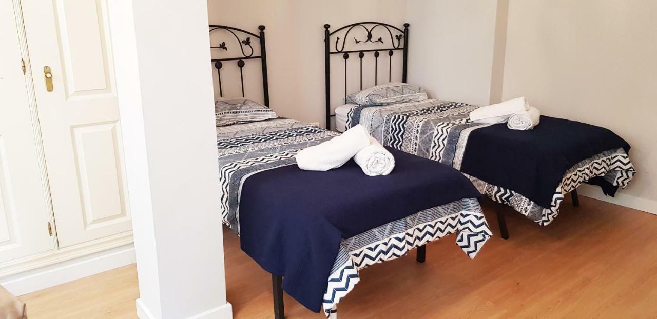 Apartamento Duplex Frente Al Mar Paseo Maritimo Torremolinos Appartement Buitenkant foto