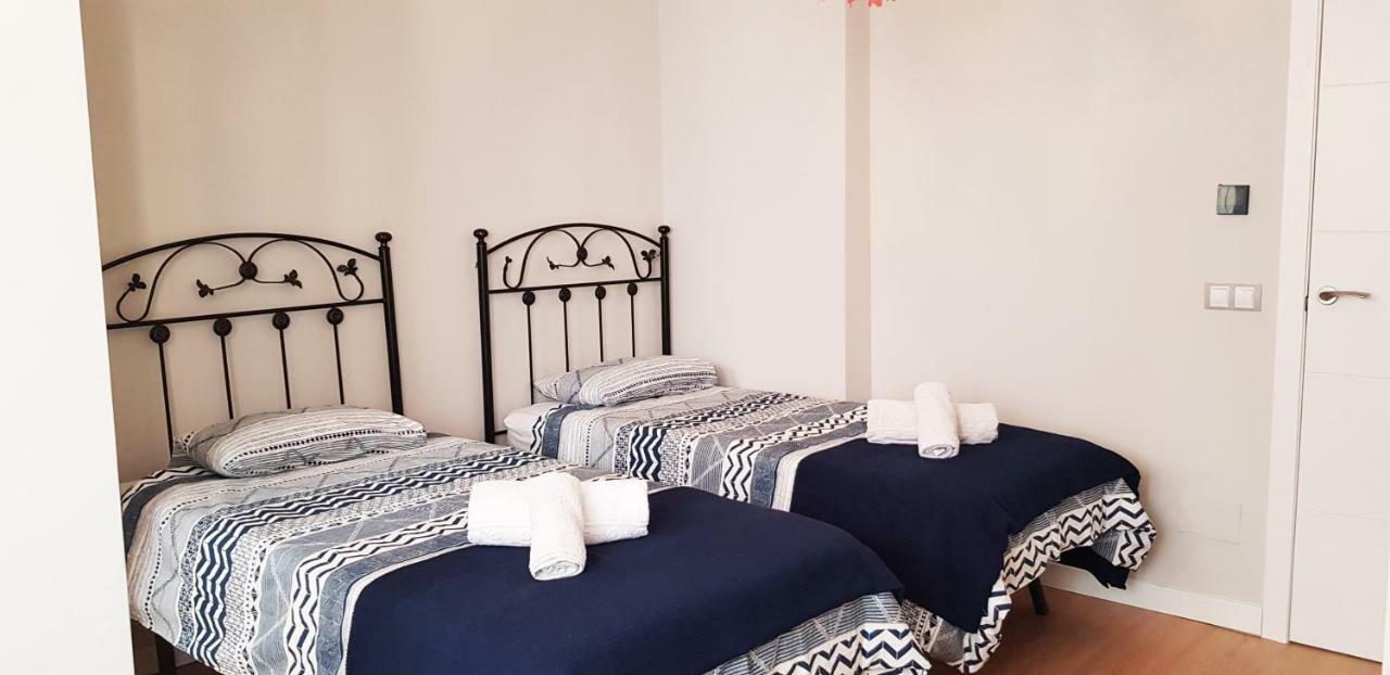 Apartamento Duplex Frente Al Mar Paseo Maritimo Torremolinos Appartement Buitenkant foto